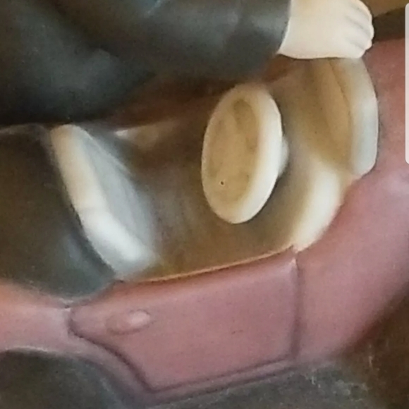 Pretty As A Picture One Of Lifes Sweetest Moments Enesco Figurine 472379 - Picture 7 of 12